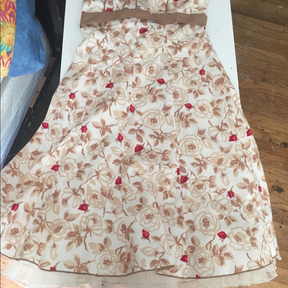 Dress - Picture 3 of 3
